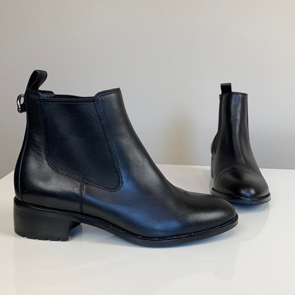 Cole Haan Waterproof Leather Newburg Booties SZ 8